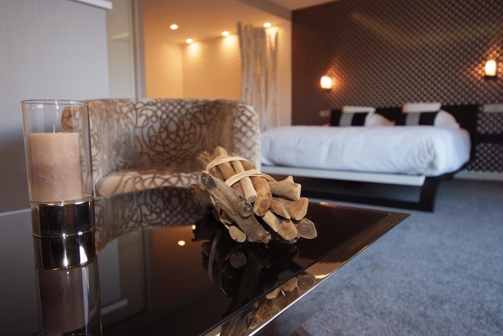 Le Privilege Chateaubourg  Room photo